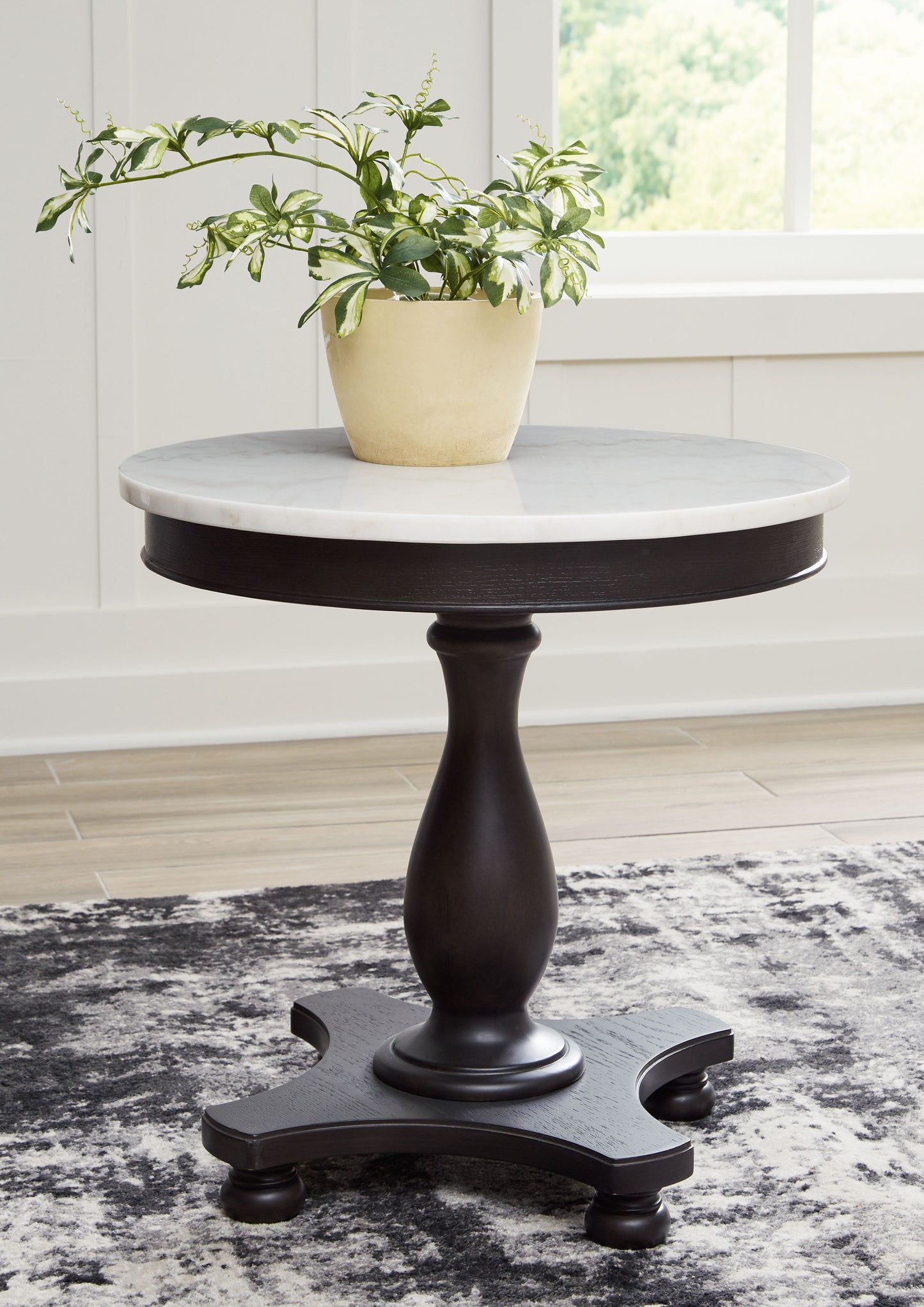 Henridge - Negro / Blanco - Mesa decorativa con base de pedestal