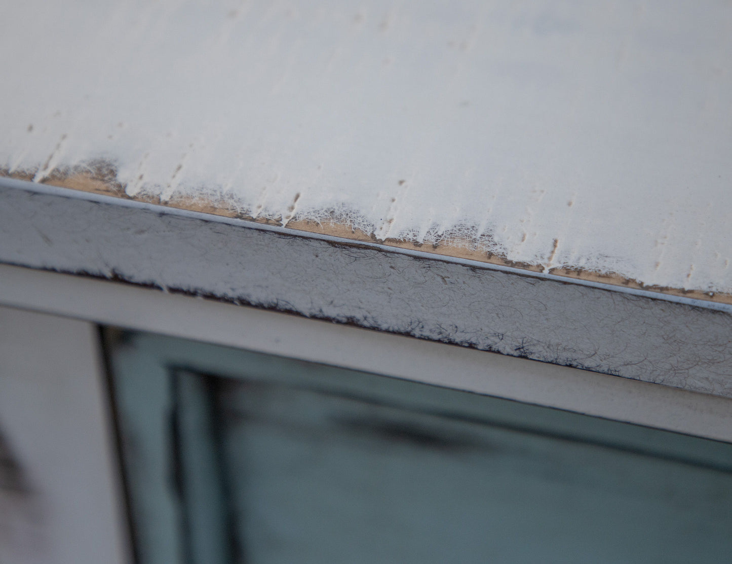 Aruba - TV Stand / Console With 3 Drawers And 2 Doors - Off White / Sky Blue