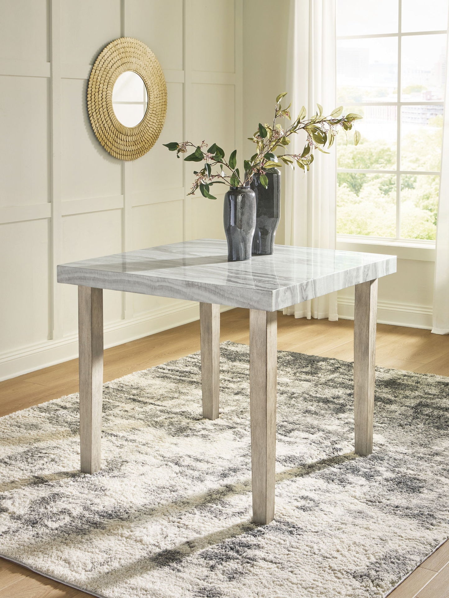Larawyn - Dining Room Table