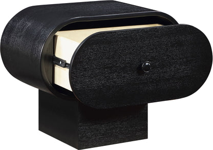 Harlow - Night Stand