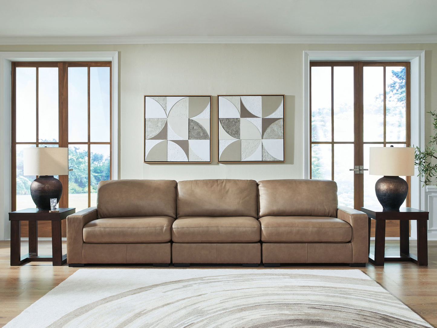 Veronella - Sectional