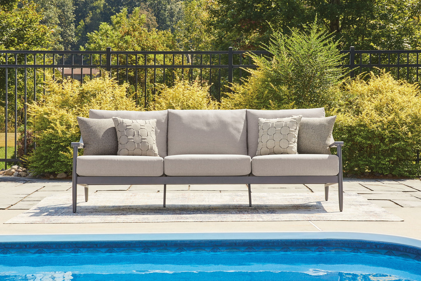 Ocean Beach - Sofa With Cushion - Gray